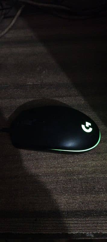 Logitech G102 mouse black colour 4