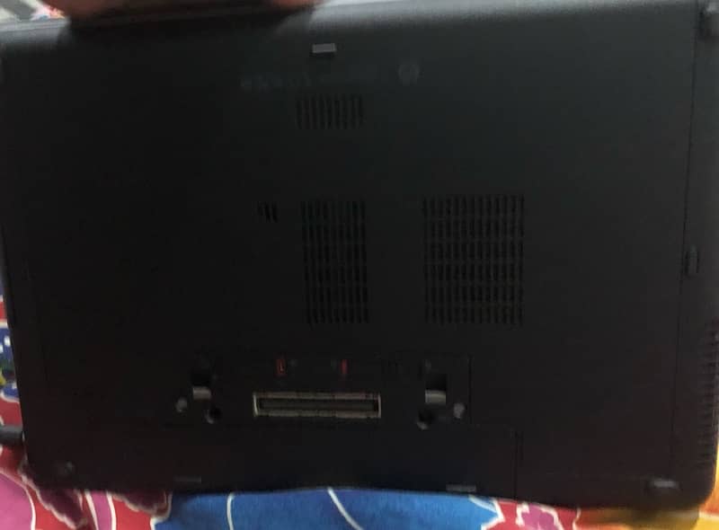 hp AMD SERIES 10/9 condition contact on WhatsApp 3