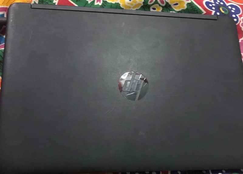 hp AMD SERIES 10/9 condition contact on WhatsApp 2