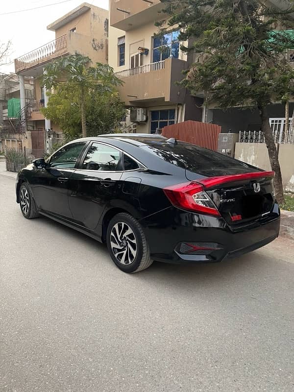 Honda Civic Oriel 2018 3