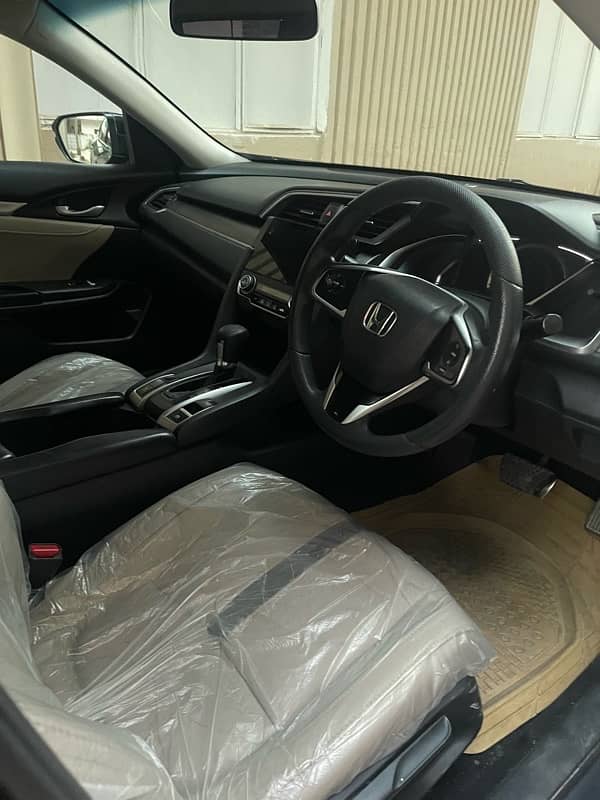 Honda Civic Oriel 2018 6