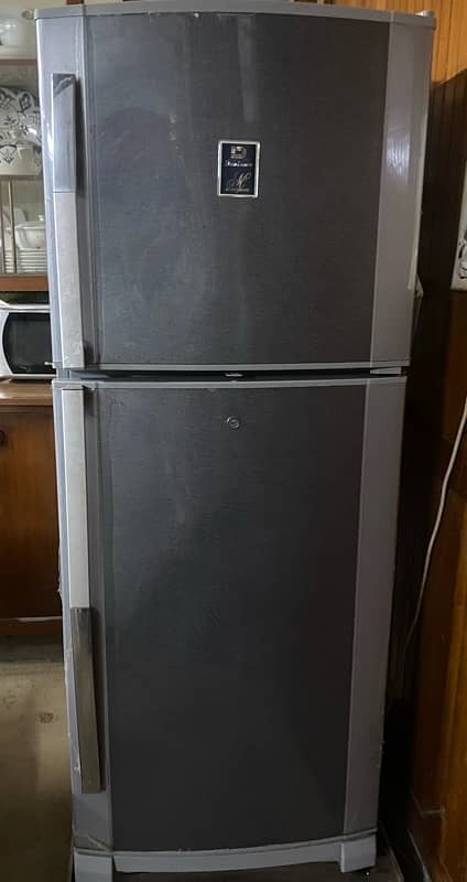 medium size fridge 0