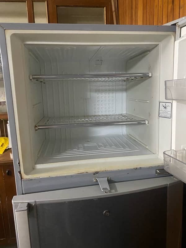 medium size fridge 3