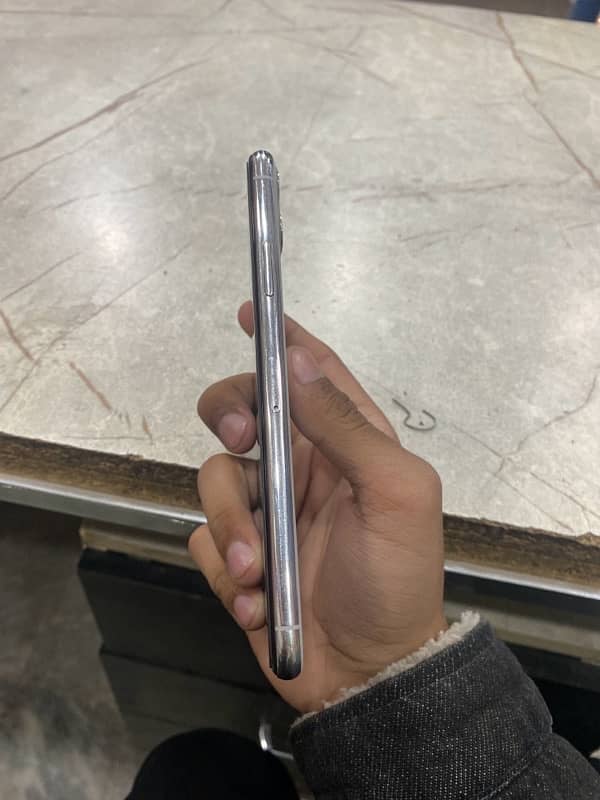 iphone 11 pro max for sale 5