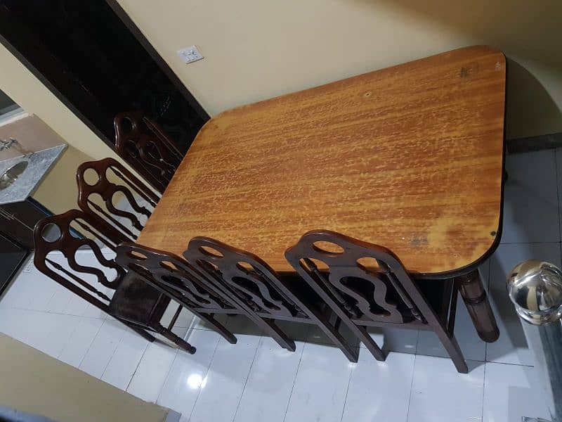 Dining Table with 6 chairs 1