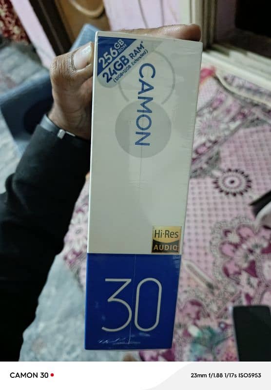 camon 30 12gb ram 3