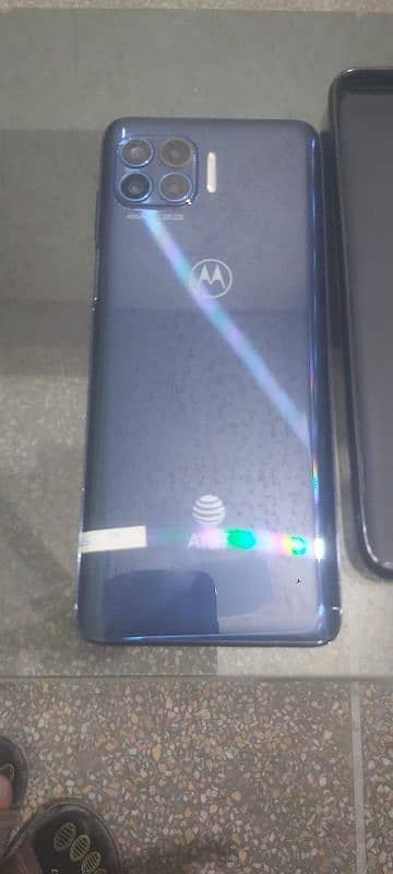 motorola one 5G UW 2