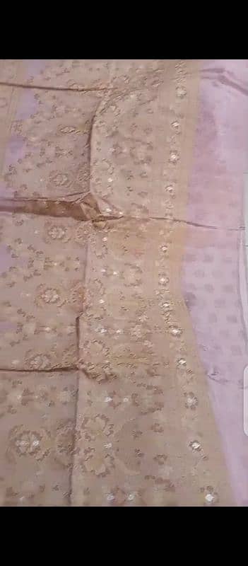 used saree. 10/10 condition 17