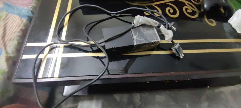 Xbox one for sale with box 1