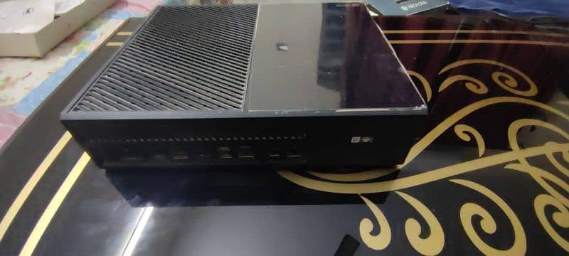 Xbox one for sale with box 2