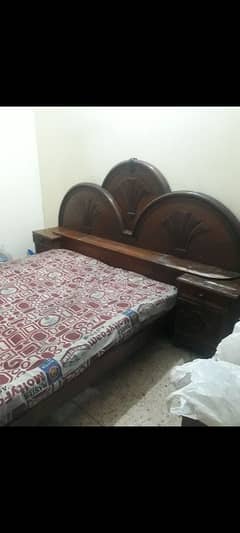 wooden king bed urgent sale