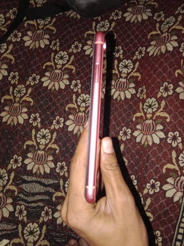 IPhone XR 10 by 10 condition Colour Pink , Gv Mobile Battery 80 4