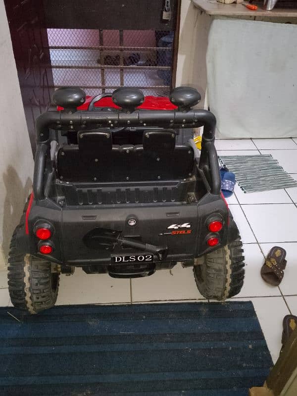 Bettery and Remote operated kids car 2