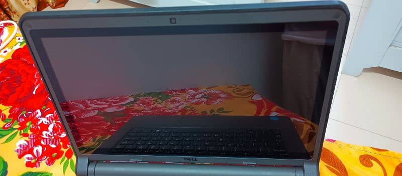 Dell laptop touchscreen i3 4th gen like new condition urgent sale 6