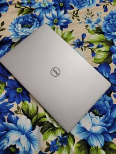 Dell Xps/ core i5 7th Generation/ laptop