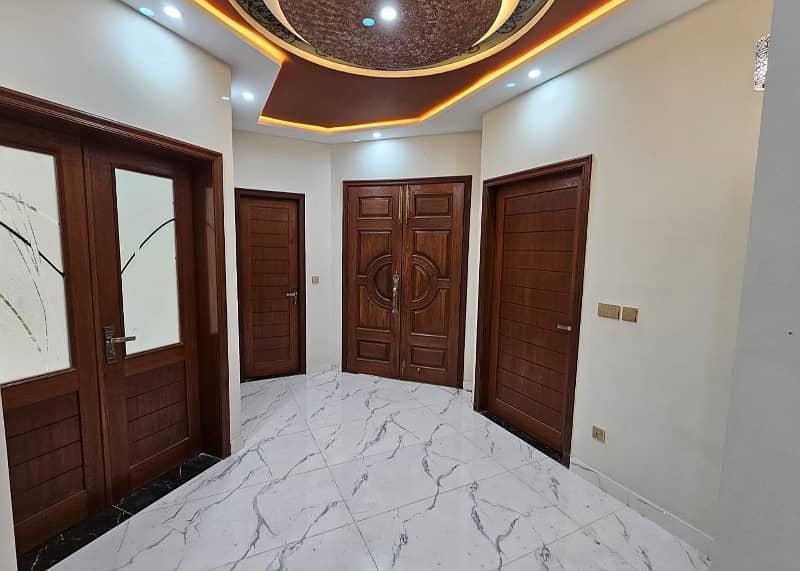 1 Kanal Brand new House for Rent on Prime Location of Overseas Enclave, Bahria Town Lahore 7