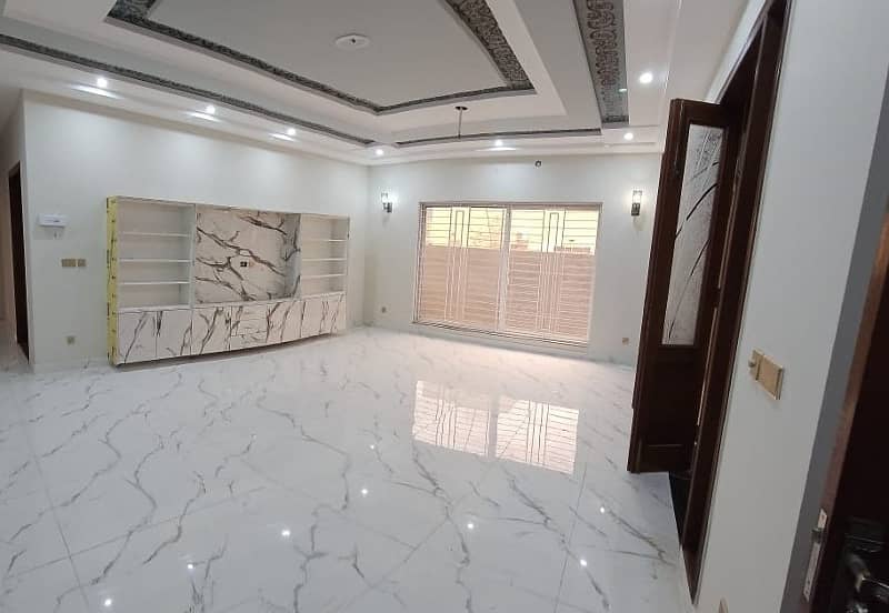 1 Kanal Brand new House for Rent on Prime Location of Overseas Enclave, Bahria Town Lahore 11