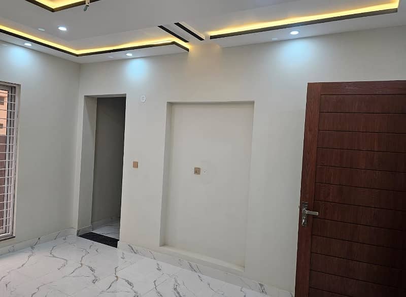 1 Kanal Brand new House for Rent on Prime Location of Overseas Enclave, Bahria Town Lahore 12