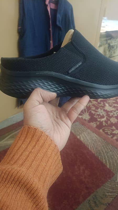 Sketchers lite pro 4