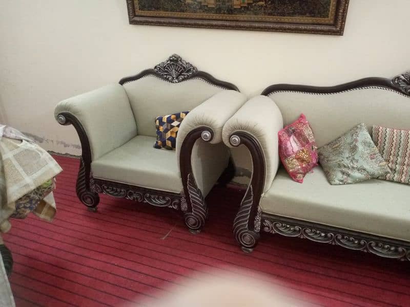 7 seater chinioti sofa set. 3