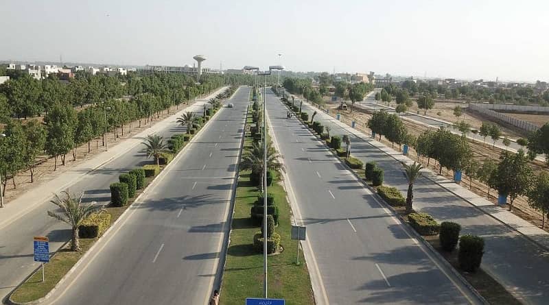 8 marla Facing Park plot for sale in Bahria Orchard Phase 2 , C Block 13