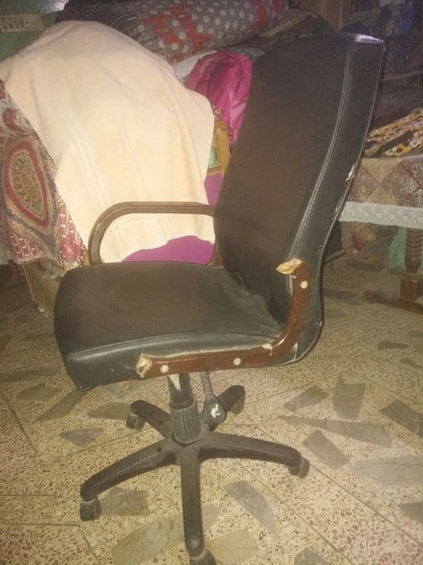 Computer chair 1