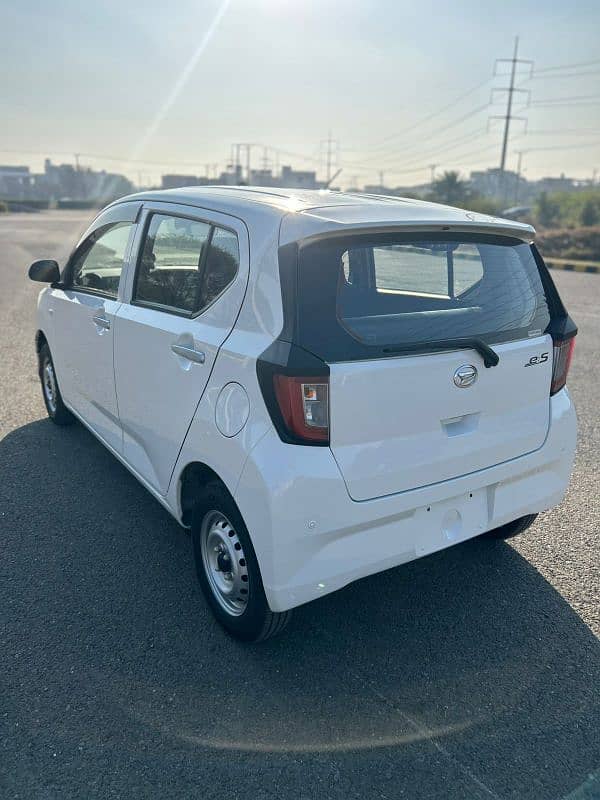 Daihatsu Mira 2022 5