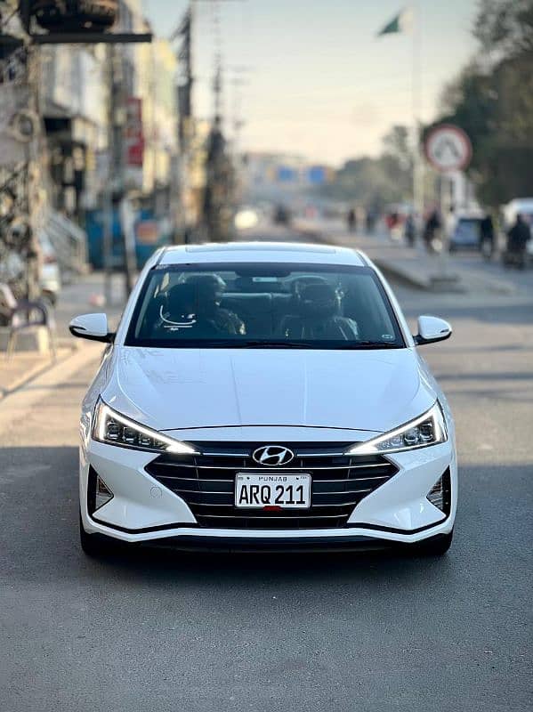 Hyundai Elantra 2023 0