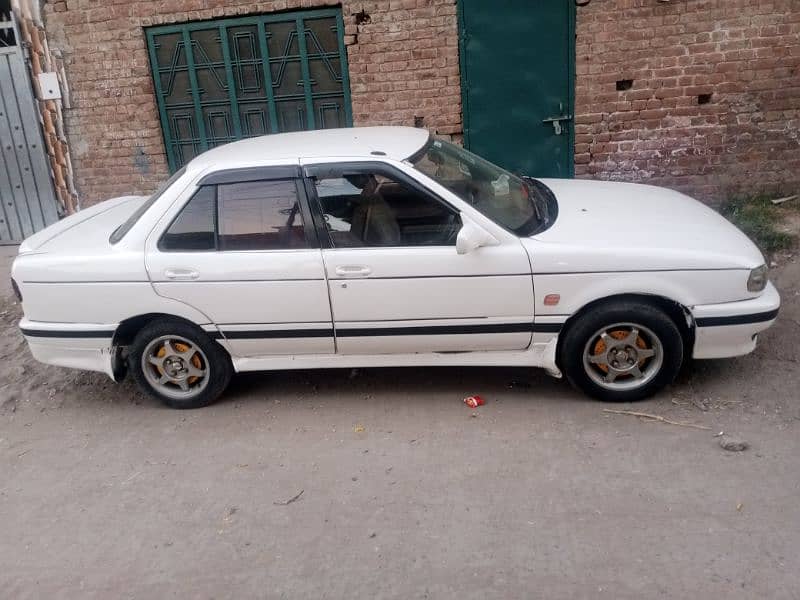 Nissan Sunny 1993 8