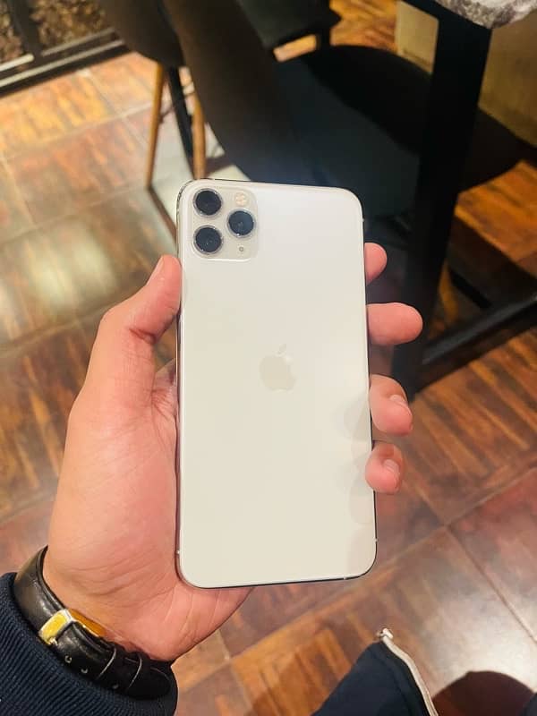 Iphone 11 Pro Max 256 Gb PTA Approve 1