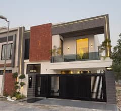 10 Marla Designer House For Sale In Ghaznavi Block Bahria Town Lahore