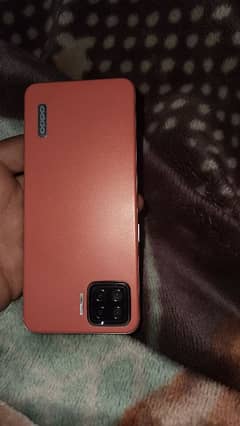 oppof17 8/128 with box charger