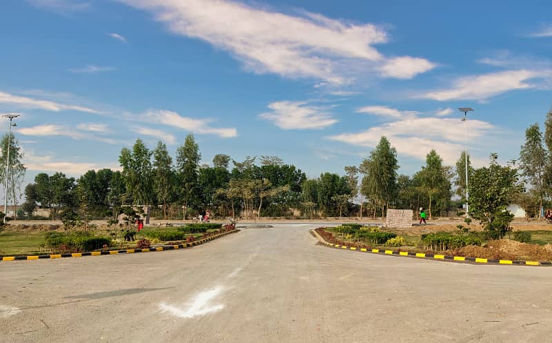 All Paid On-Ground Carpet Roads Direct And Easy Access To 200ft Road 1 Kanal Plot Available 7