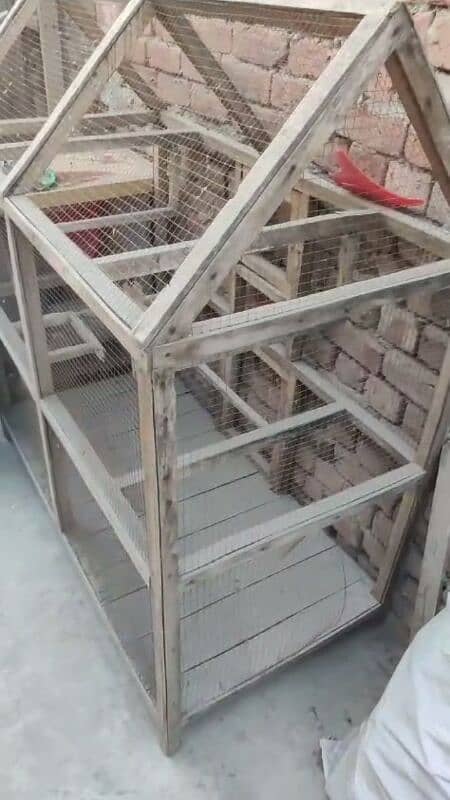 lakri Ka cage for sale wazny b ha large size condition bilkul OK ha 2