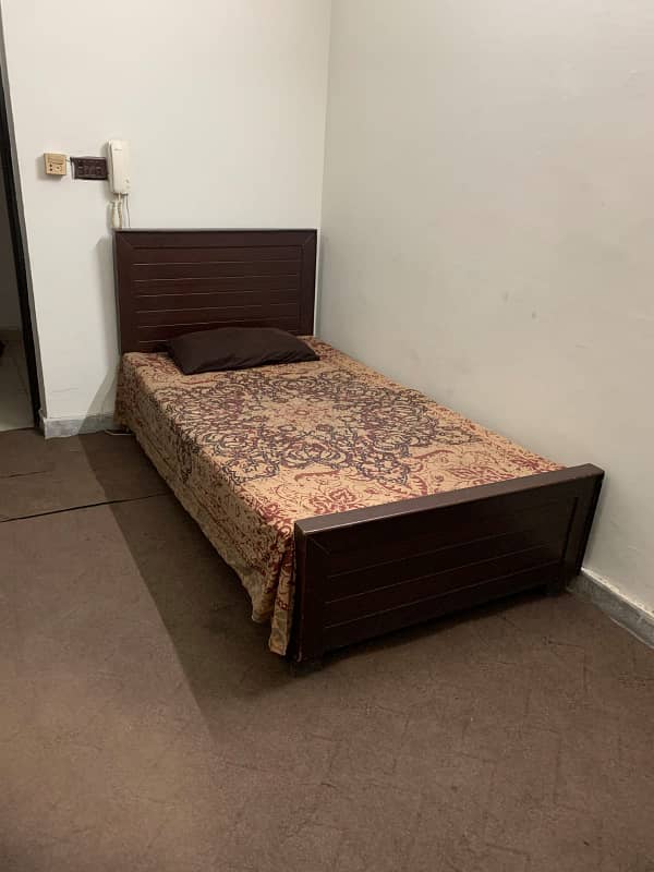 Semi Furnished small bedroom available for rent in askari 10 1