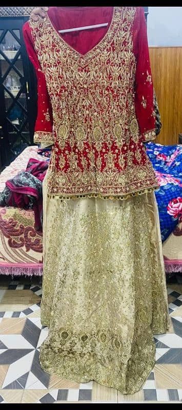 Bridal lehnga/Bridal dress - small size 3