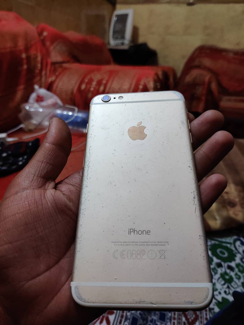 Apple iPhone 6 Plus 2