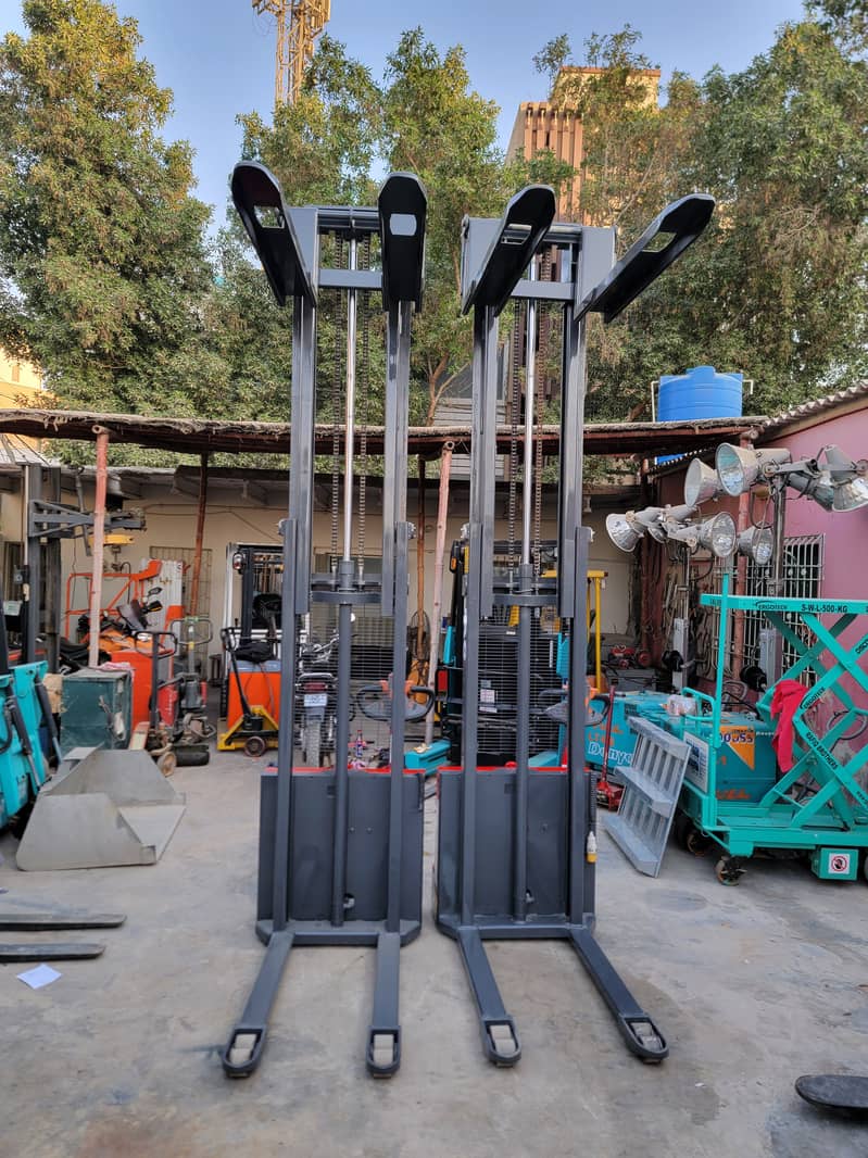 JAC CDD-15 1.5 Ton Full Electric Stacker Lifter Forklift for Sale 11