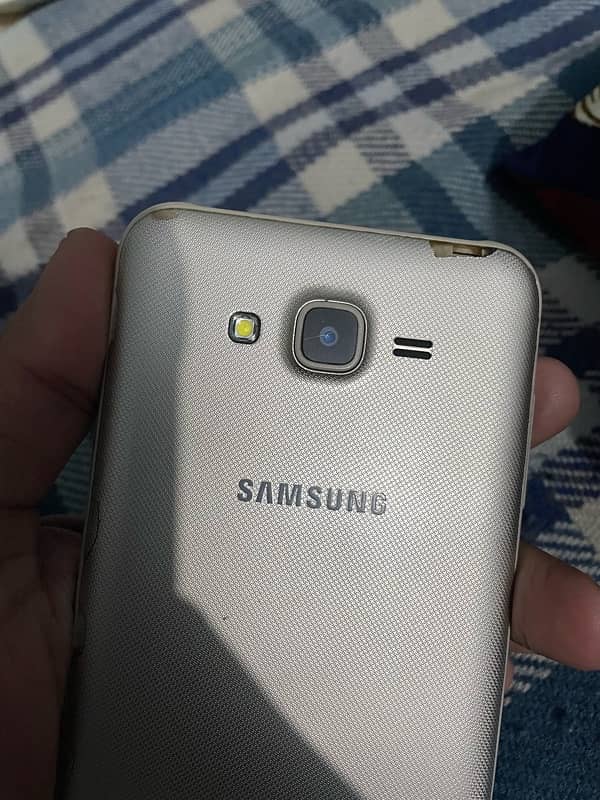 Samsung J7 core 0