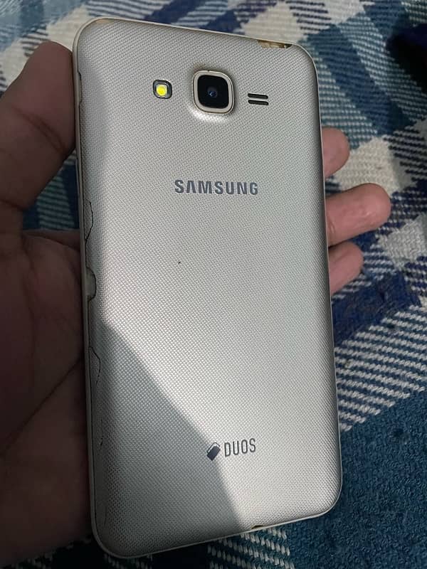 Samsung J7 core 4