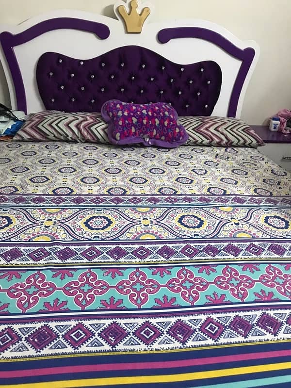 Full Bedset of kids White and purple 1