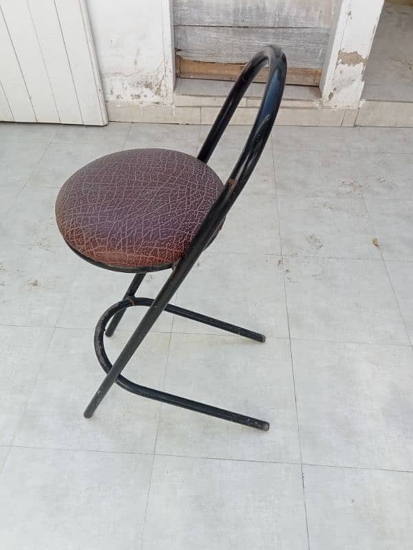 Chair 0