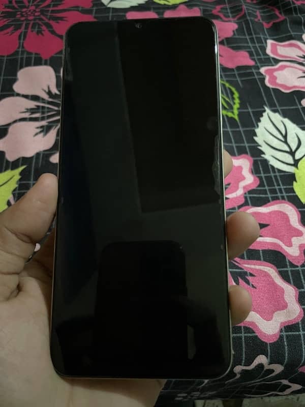 Realme C53 0