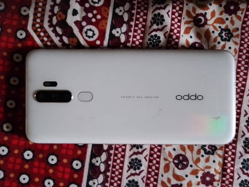 OPPO a5 2020 4/128 0