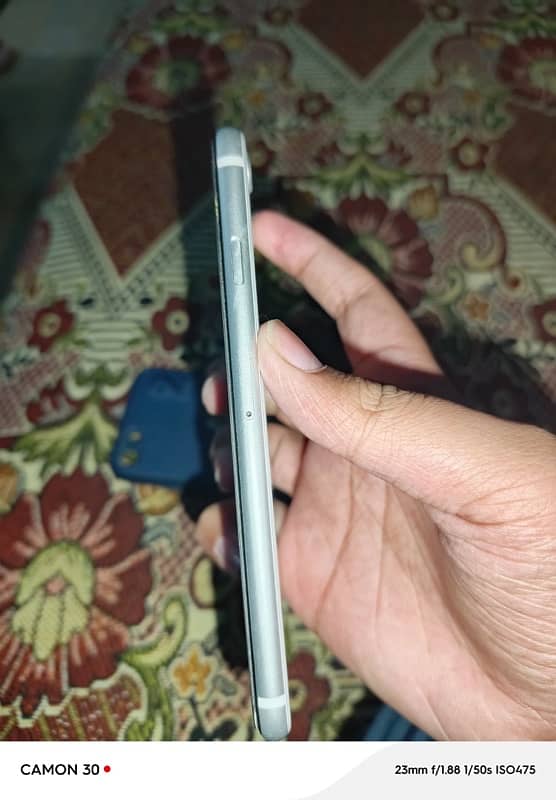 iPhone SE 2020 NON PTA JV 3