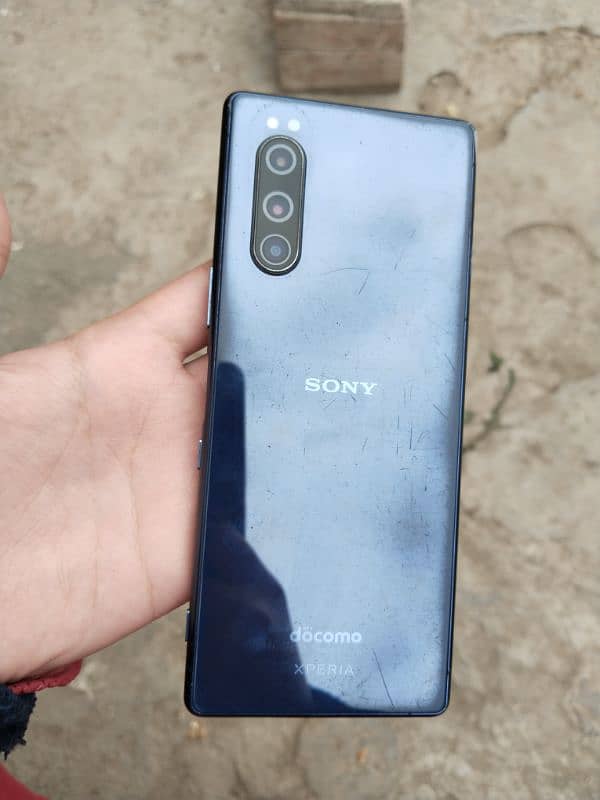 SONY XPERIA 5 0