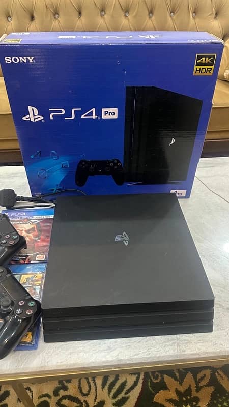 Ps4 pro 4k 1tb with games and membership 1