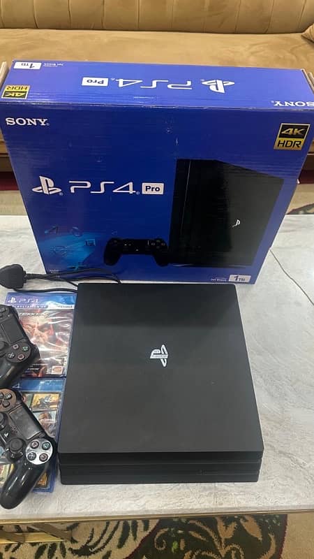 Ps4 pro 4k 1tb with games and membership 2