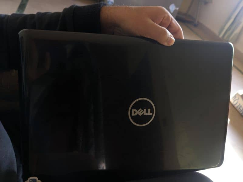 LAPTOP DELL I7 7TH GEN 0