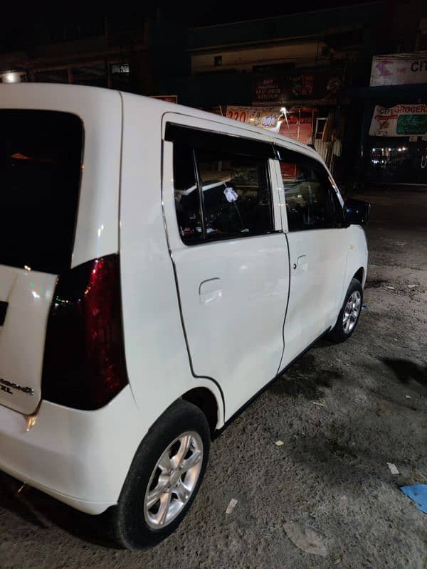 Suzuki Wagon R 2018 3